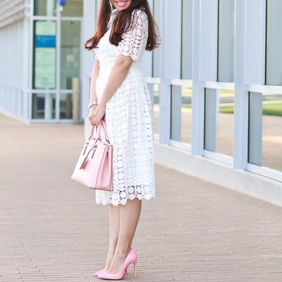 Feminine Lace Dress - Picture 2 of 6